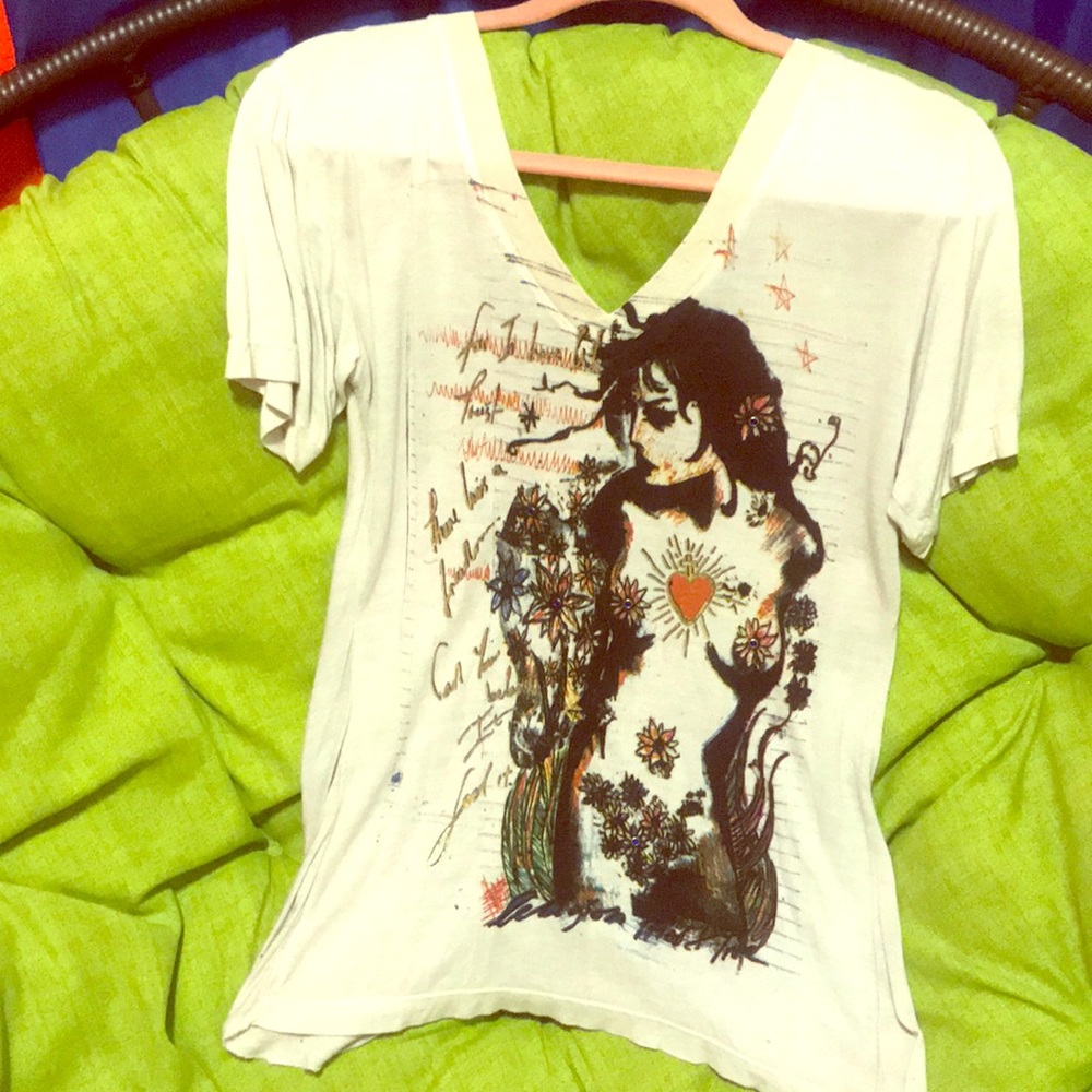 V neck t-shirt